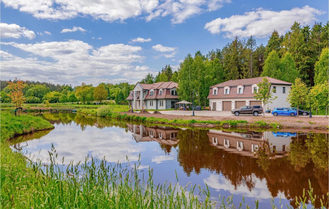 Amazing Home In Gniewino With Kitchen エクステリア 写真