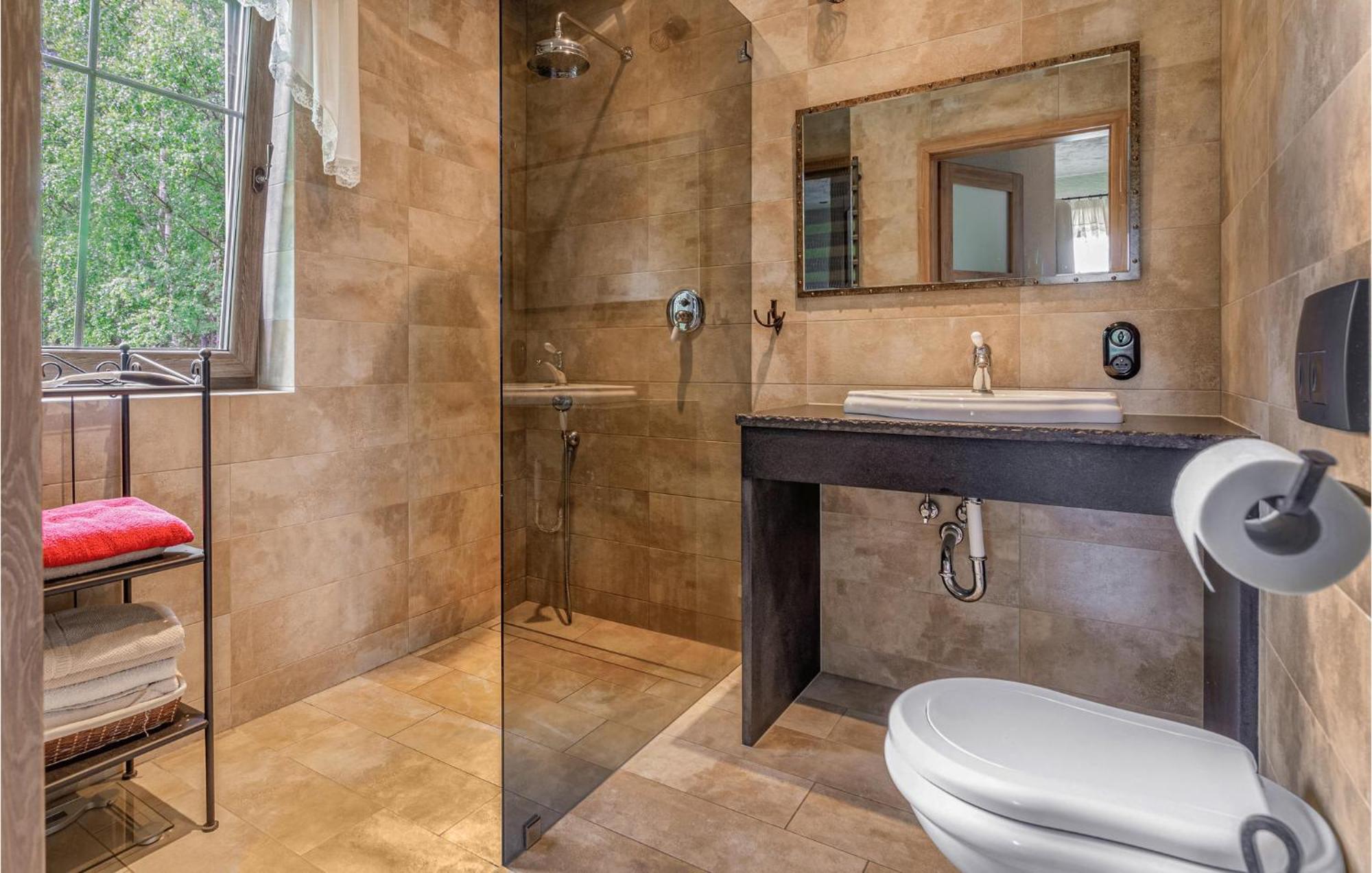 Amazing Home In Gniewino With Kitchen エクステリア 写真